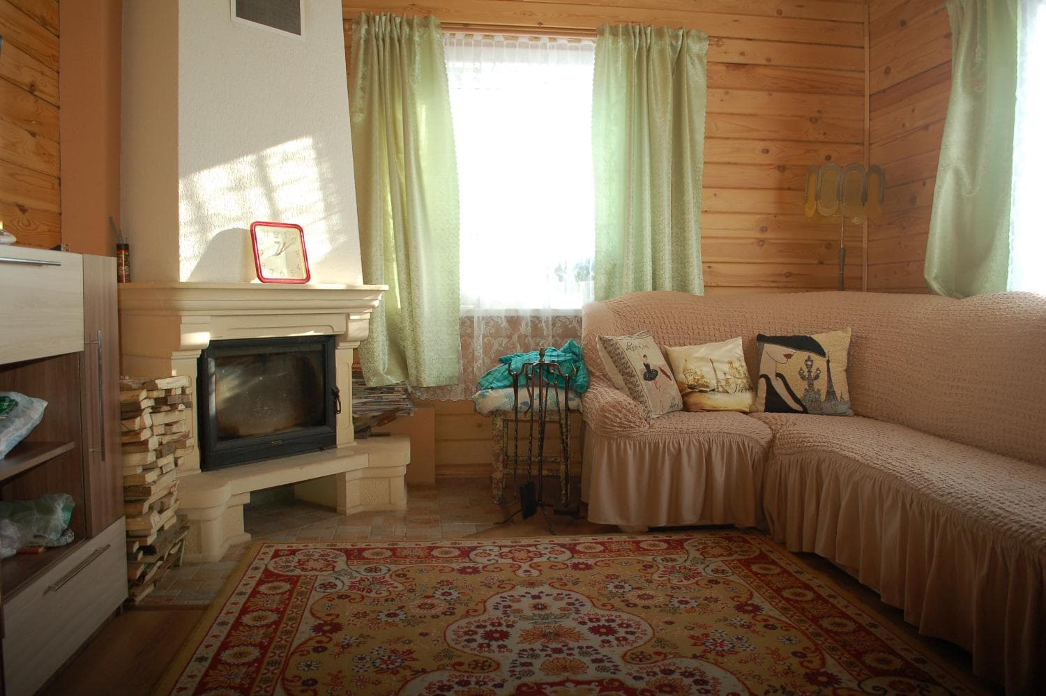 Дизайн интерьера дома из бруса